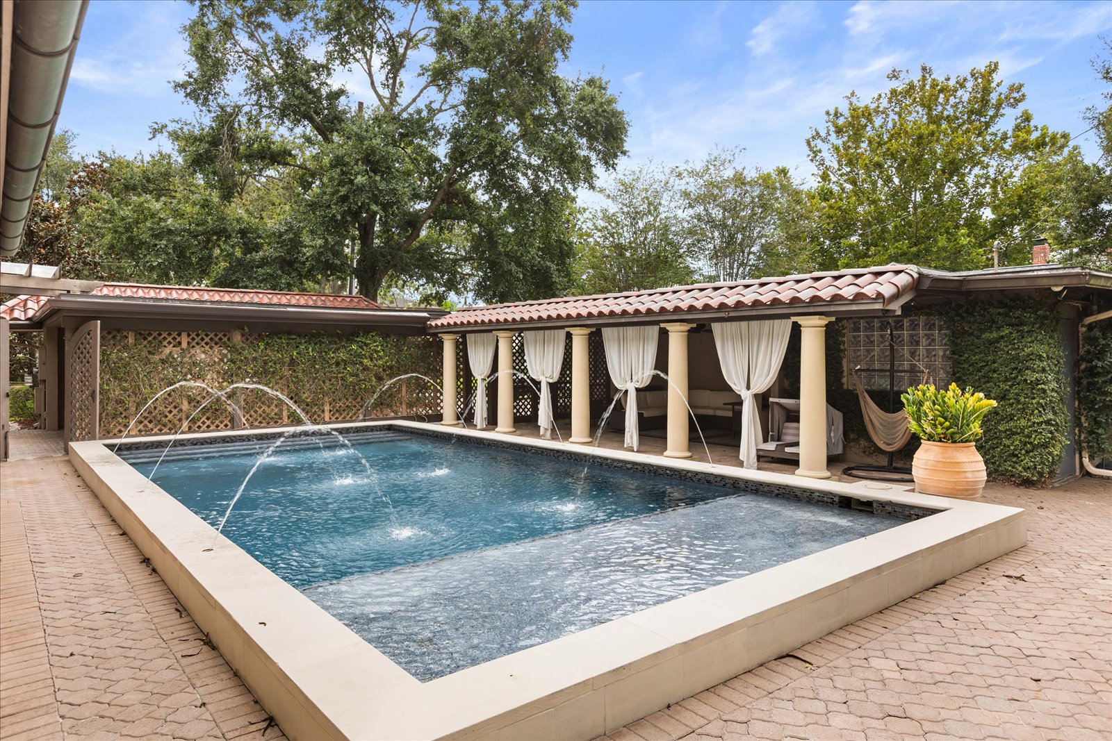 Sold property at 824 S OSCEOLA AVE, Orlando